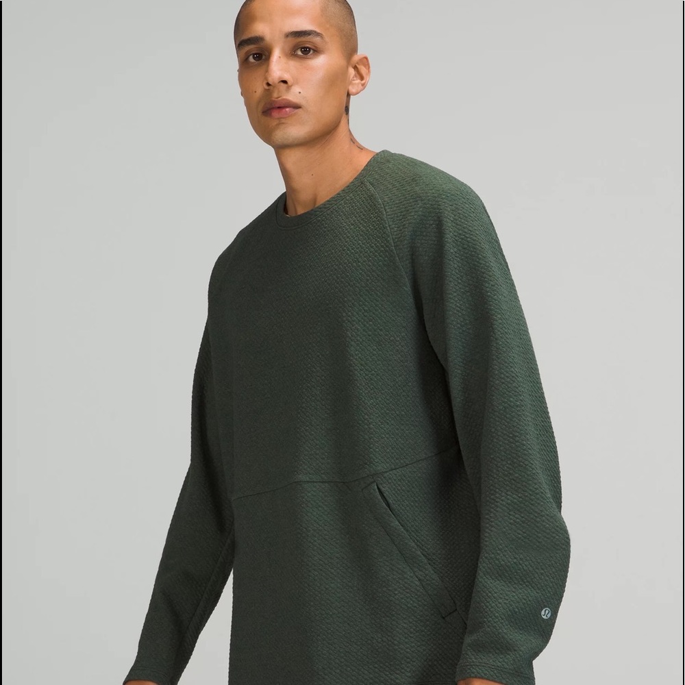Lululemon AT EASE CREW
Heathered Rainforest Green